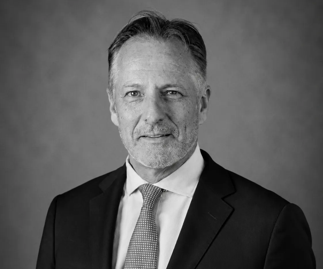 Adam Sierakowski, Founding Director at Palisade Corporate